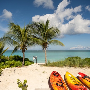 beach-view-beach-the-reserve-villa-1-track2