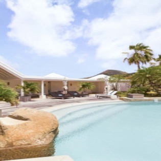 1-37 Villa Arrow Marine pool
