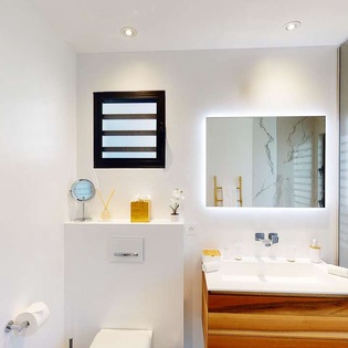 Bathroom at WV FAS, St. Jean, St. Barthelemy