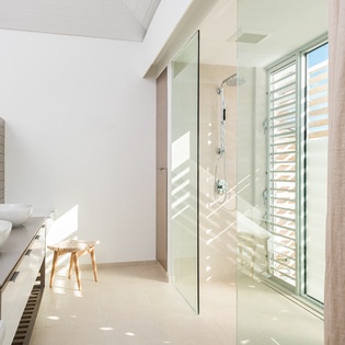 Bathroom at TC BEO4, Babalua Beach, Turks & Caicos