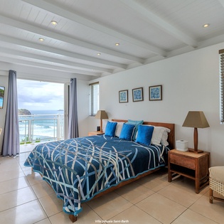 primary-bedroom-ushuaia-track1