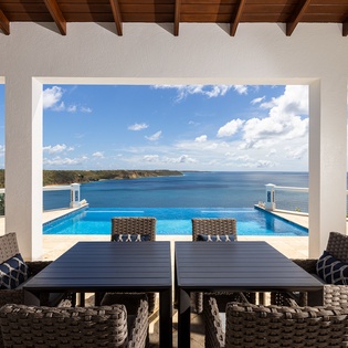 outdoor-dining-grand-outlook-track1