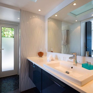 Bathroom at WV AUS, Pointe Milou, St. Barthelemy