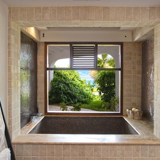 28-LaVueFolle-Bathroom1