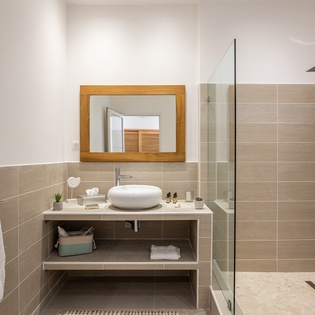 bathroom-5-azur-dream-track3