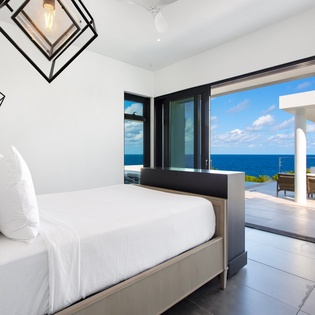 bedroom-3-reve-noir-track2