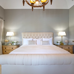 bedroom5-chateau-des-palmiers-track2