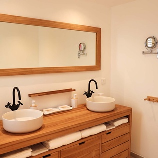 20-St-Barts-Villa-NEIbth01