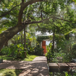 bungalow-exterior-hvhh-track8