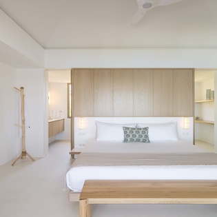 bedroom-2-indigo-track2