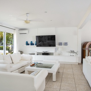 living-room-encore-track3