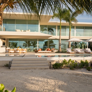 exterior-view-beach-enclave-the-reserve-villa-2-track1