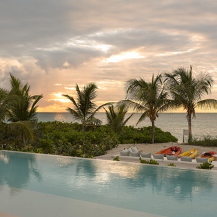 pool-beach-the-reserve-villa-1-track6