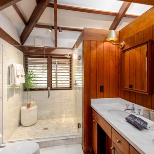 bedroom-1-the-catch-track3