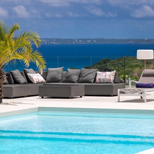 exterior-dream-in-blue-track14