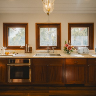 interior-1-the-catch-track7