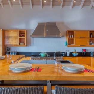 21-PetitePlage5-Kitchen