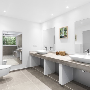 bathroom-3-palm-bay-track9