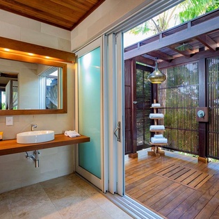 Bathroom at PL BCK, Grace Bay Turtle Cove, Turks & Caicos
