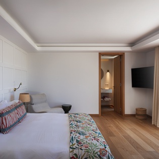 bedroom-4-bel-air-track2