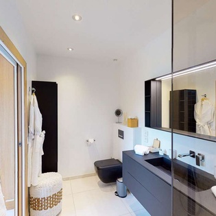 Bathroom at WV FAS, St. Jean, St. Barthelemy