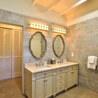 031-Master Bathroom