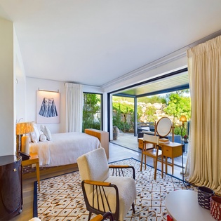 bedroom-4-amitie-track3