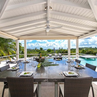 17-SoleLuna-OutdoorDining