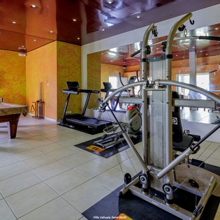 gym-room-ushuaia-track2