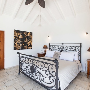 bedroom2-villa-sea-vous-play-track1