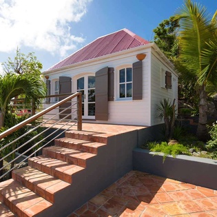 Exterior of WV PAS, Lurin, St. Barthelemy