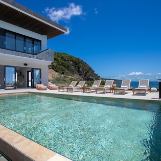 pool-aqua-vista-track7