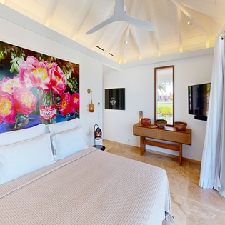 bungalow-primary-bedroom-mustique-track2