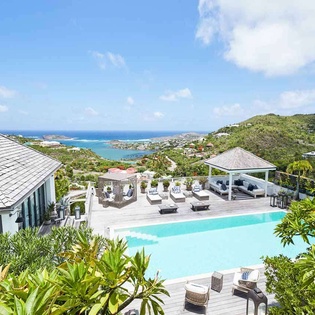 Exterior of WV KAM, Marigot, St. Barthelemy