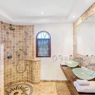 Bathroom at PIE HAP, Mt. Choisy, St. Martin