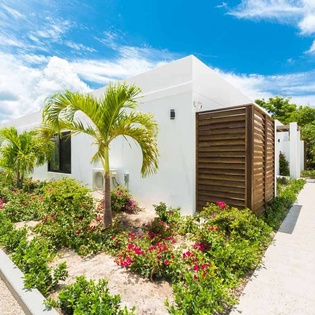 Exterior of TC TRA, Grace Bay Turtle Cove, Turks & Caicos