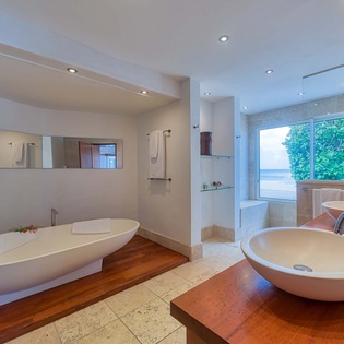 38-PetitePlage5-Bathroom4