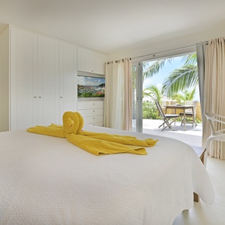 bedroom-3-villa-marris-track1