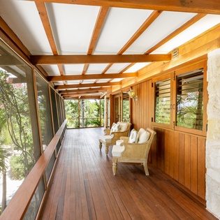 exterior-1-the-catch-track15