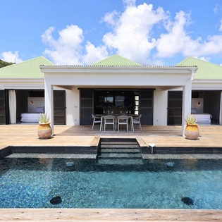 exterior 1-Luffy-track5