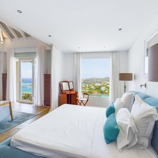 primary-bedroom-arrow-marine-track1