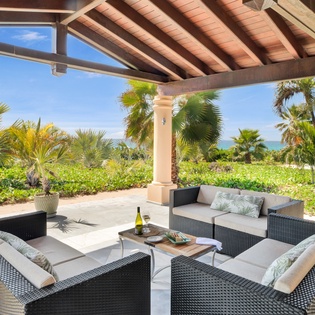 outdoor-patio-casa-de-la-playa-track1