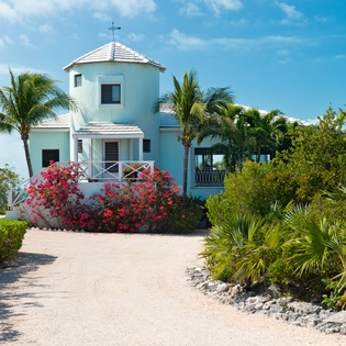 exterior-oceanside-tower-track1