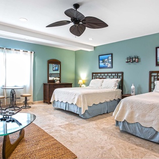 20-SeaEsta-Bedroom
