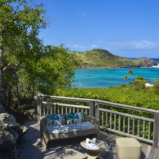 guest-house-exterior-1-lagon-estate-track2
