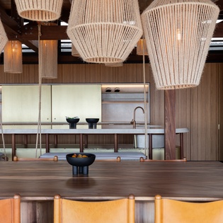 kitchen-manoir-voltaire-track1