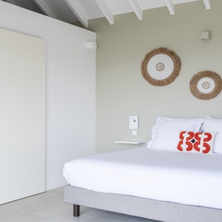 Guest Bedroom 1-Amalur-Track 1