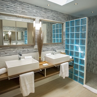bathroom-1-cacao-track3