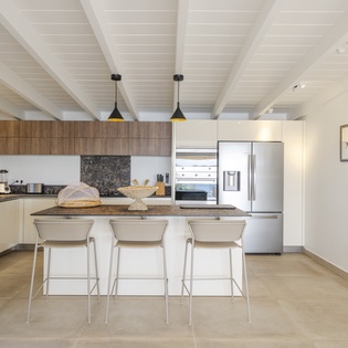 kitchen-only-view-track1