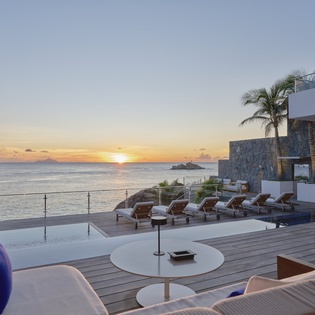 exterior-nightly-marlice-track4